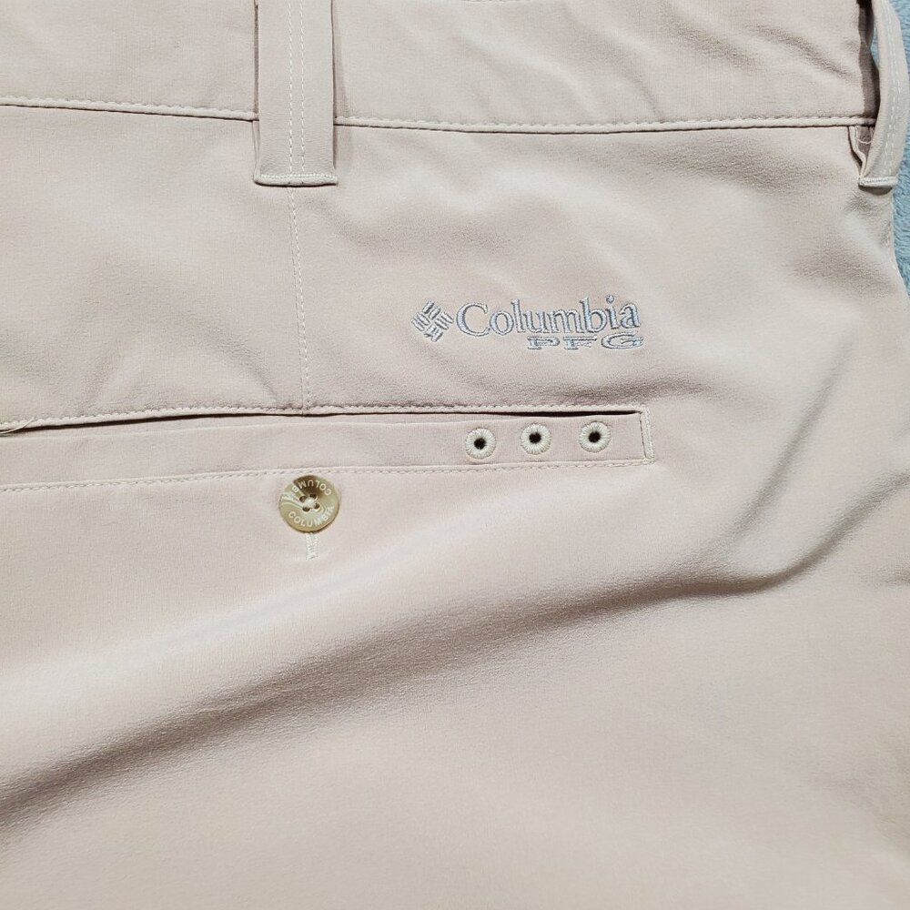 Columbia PFG Omni-Shield Outdoor Fishing Shorts Khaki 5 Pockets Men Sz 54 - Picture 6 of 15